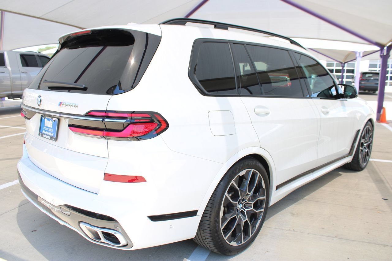 Used 2025 BMW X7 M60i AWD/4WD image 6