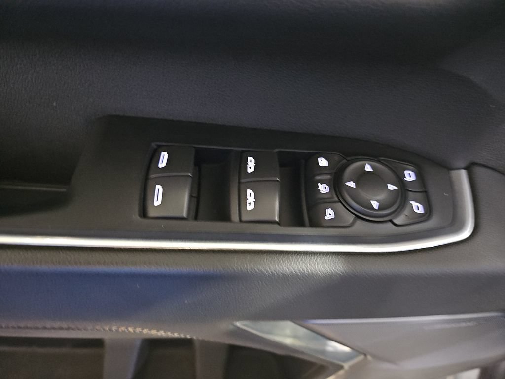 Certified 2024 Chevrolet Silverado 2500 High Country w/ High Country Premium Package AWD/4WD image 33
