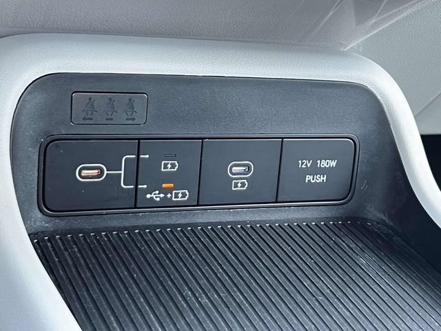Used 2024 Hyundai Kona SE AWD/4WD image 32