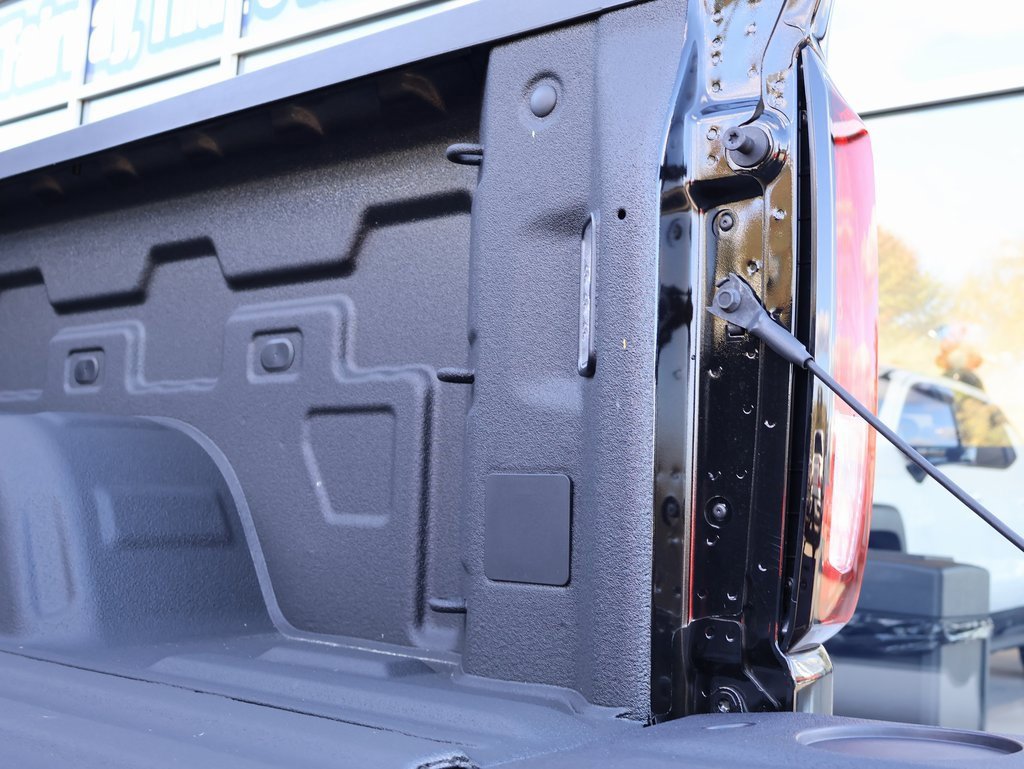 New 2025 GMC Sierra 1500 Pro w/ Graphite Edition image 27