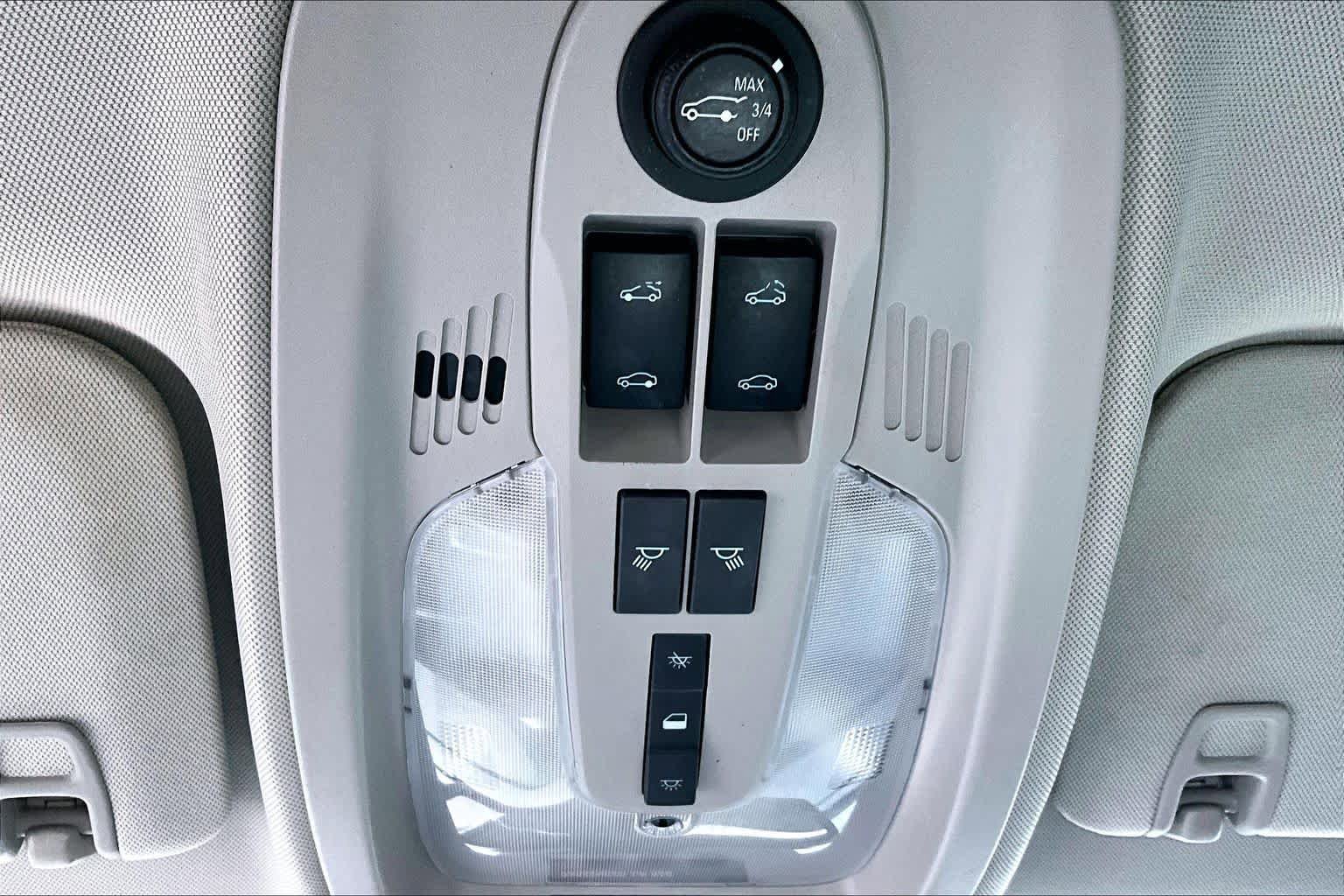 Used 2012 Chevrolet Equinox LTZ FWD image 25