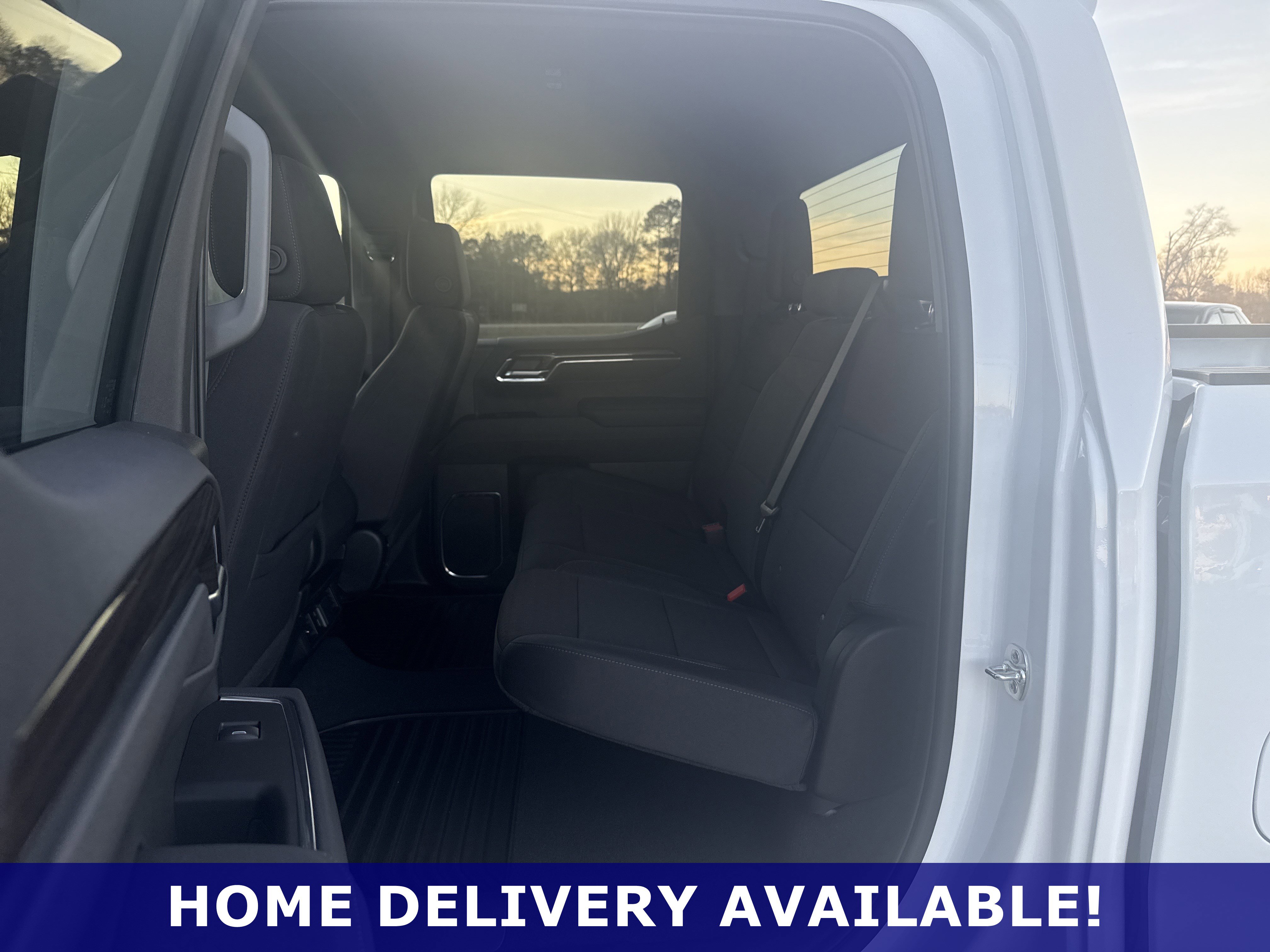 Used 2025 Chevrolet Silverado 1500 LT AWD/4WD image 22