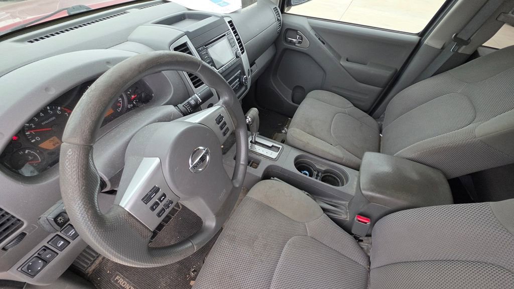 Used 2017 Nissan Frontier SV AWD/4WD image 12