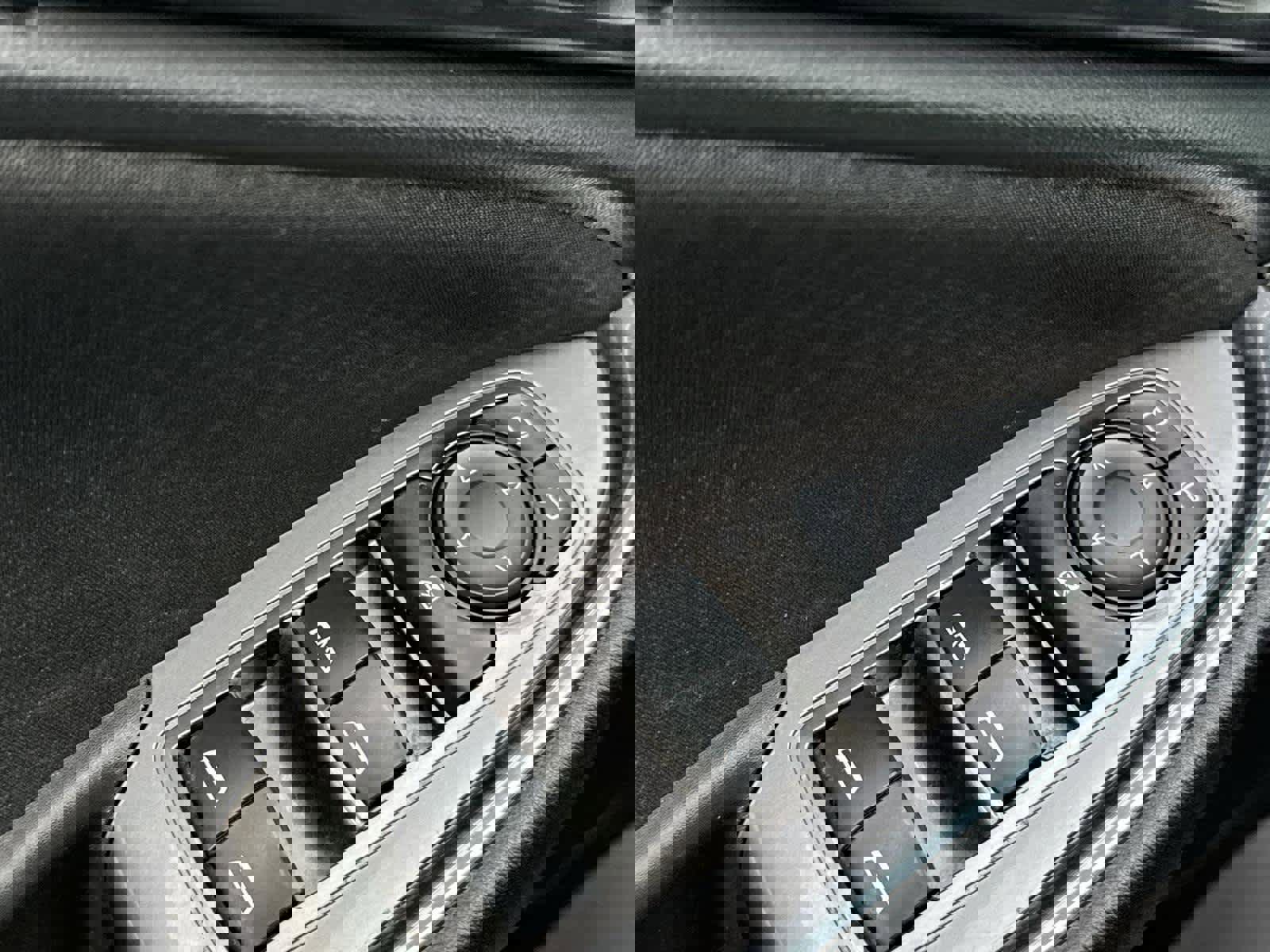 Used 2017 Chevrolet Malibu LT image 32