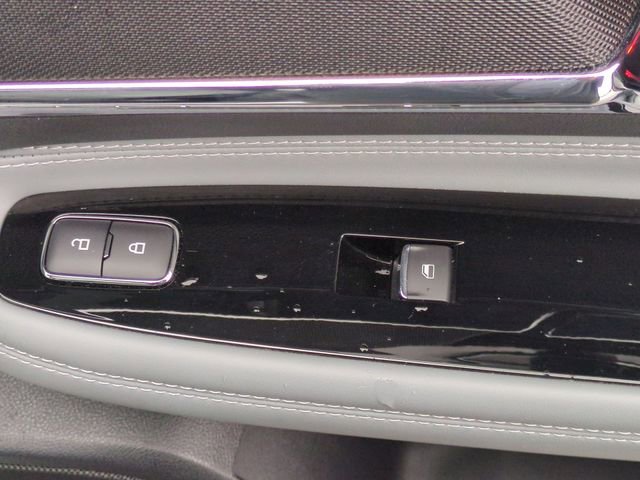 Used 2022 Lincoln Corsair Reserve w/ Luxury Package image 38