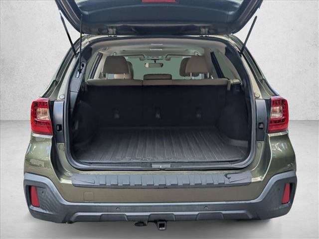 Used 2019 Subaru Outback 2.5i Limited AWD/4WD image 6