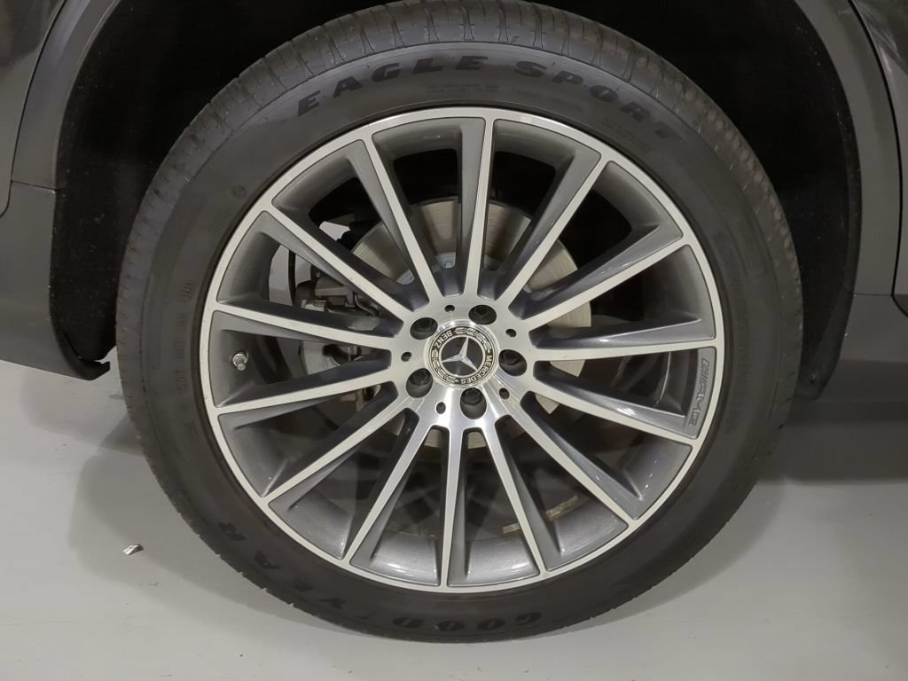 Used 2021 Mercedes-Benz GLC 300 4MATIC Coupe image 6