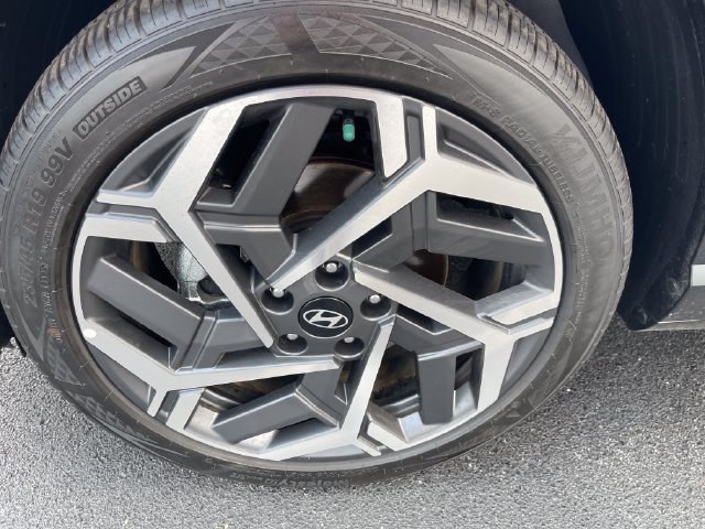 Used 2026 Hyundai Kona SEL Premium FWD image 10