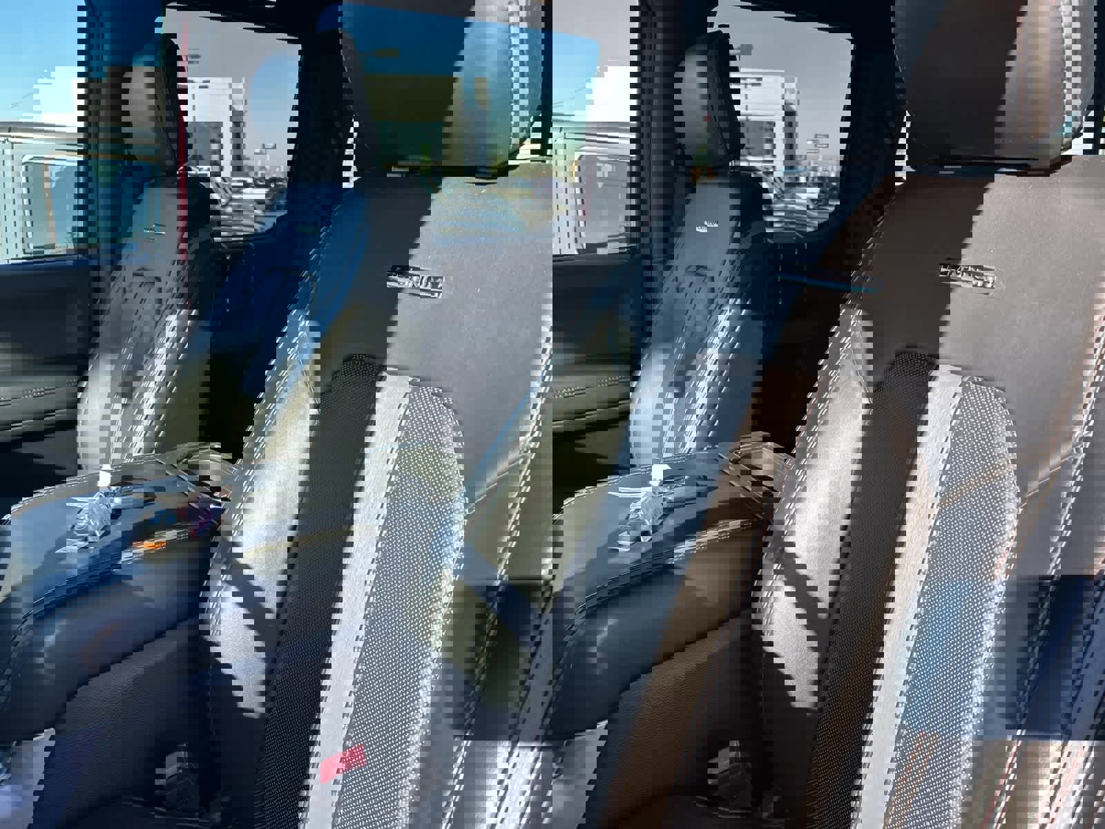 Used 2019 Ford F350 Platinum w/ Platinum Ultimate Package image 40