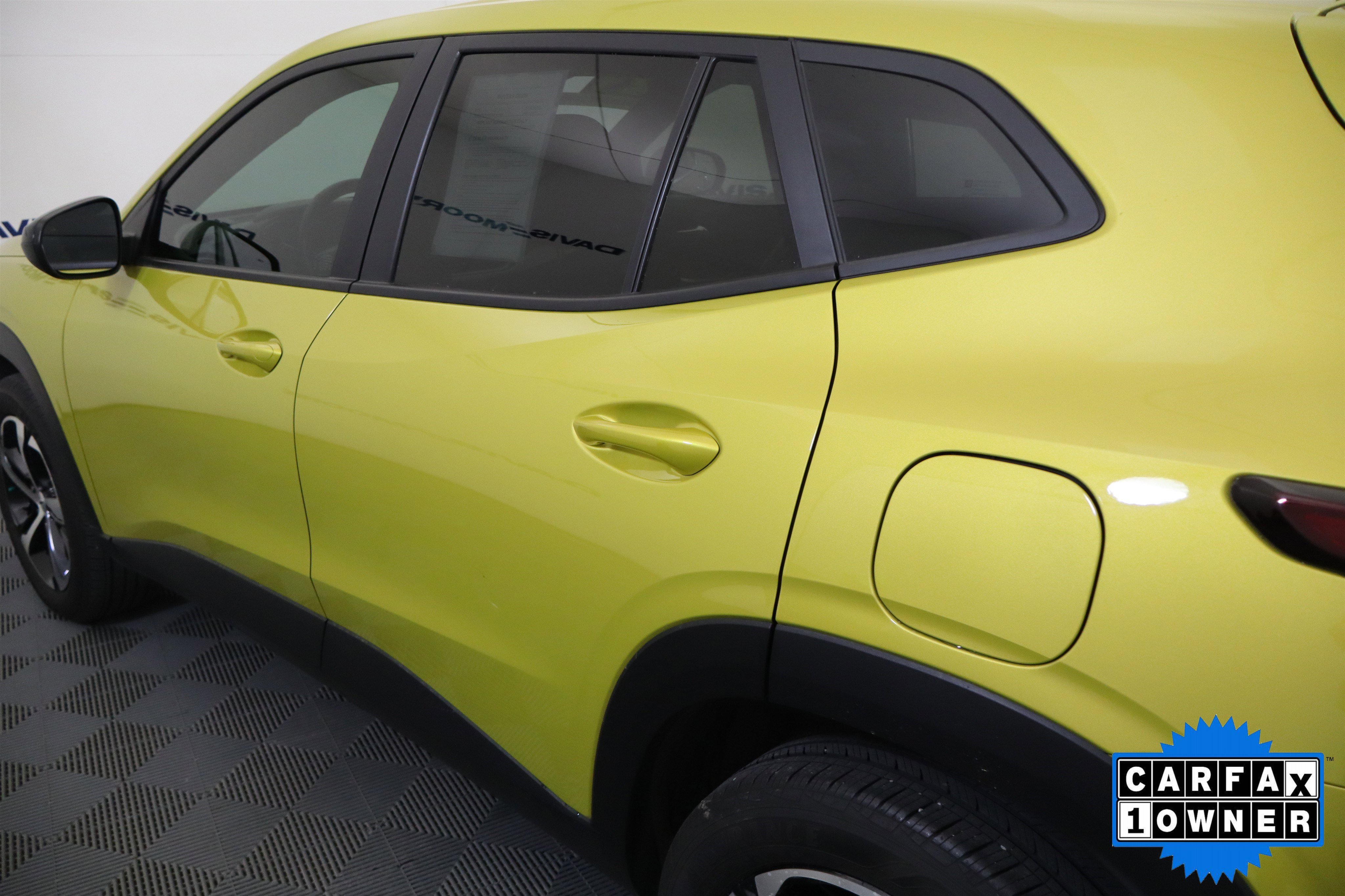 Used 2024 Chevrolet Trax RS w/ Sunroof Package image 11