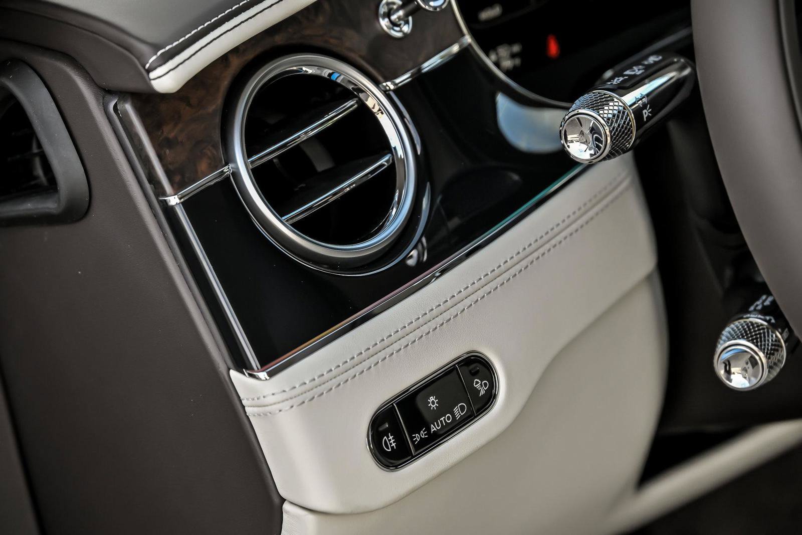 New 2026 Bentley Continental GTC AWD/4WD image 36