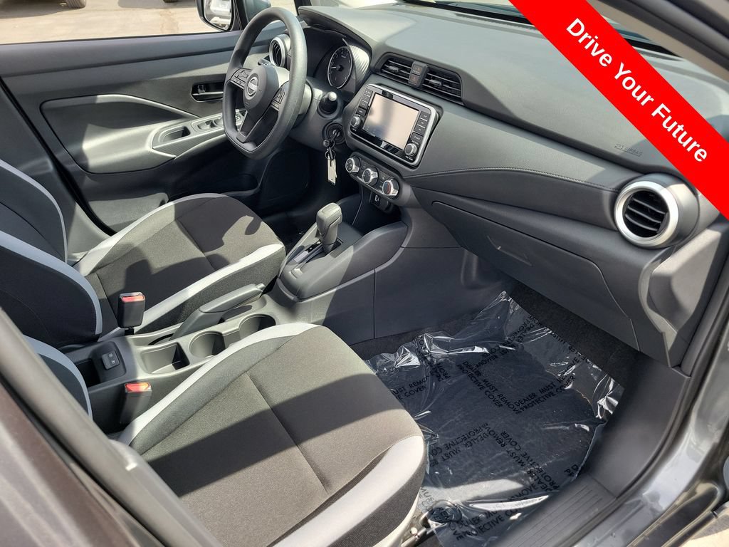 Used 2025 Nissan Versa S w/ Trunk Package FWD image 18