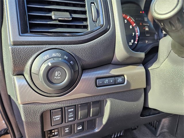 Used 2022 Nissan Titan PRO-4X w/ Pro-4x Convenience Package image 19