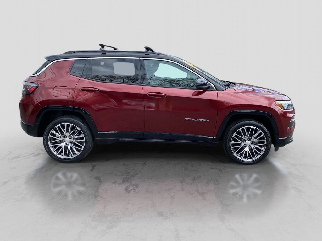 Used 2022 Jeep Compass Limited w/ Elite Group AWD/4WD image 10