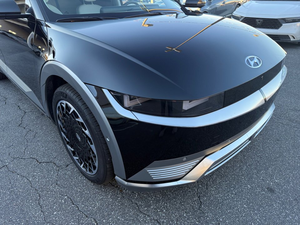 Certified 2024 Hyundai Ioniq 5 Limited image 24