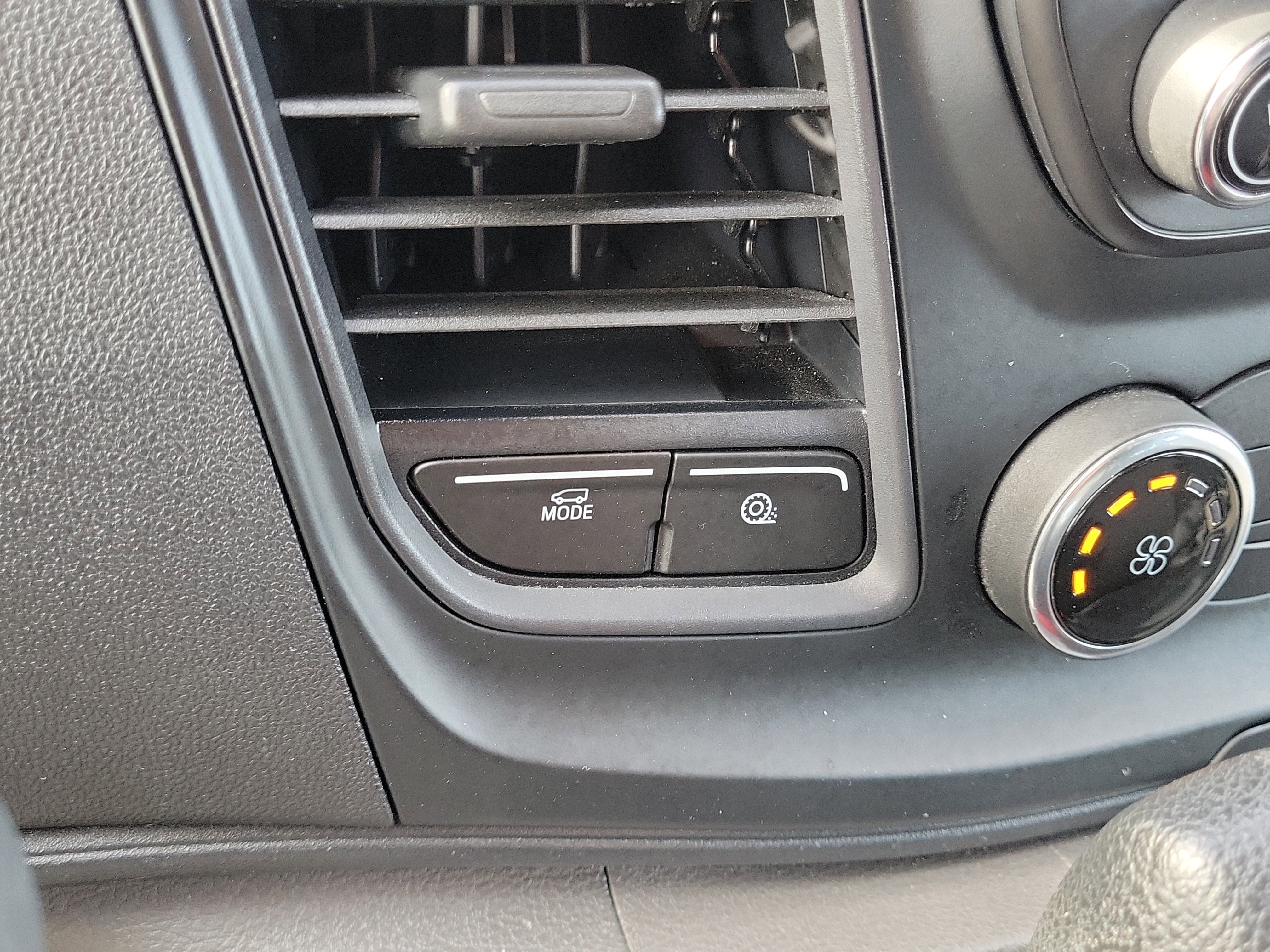 Used 2024 Ford Transit 250 Low Roof w/ Exterior Upgrade Package image 20