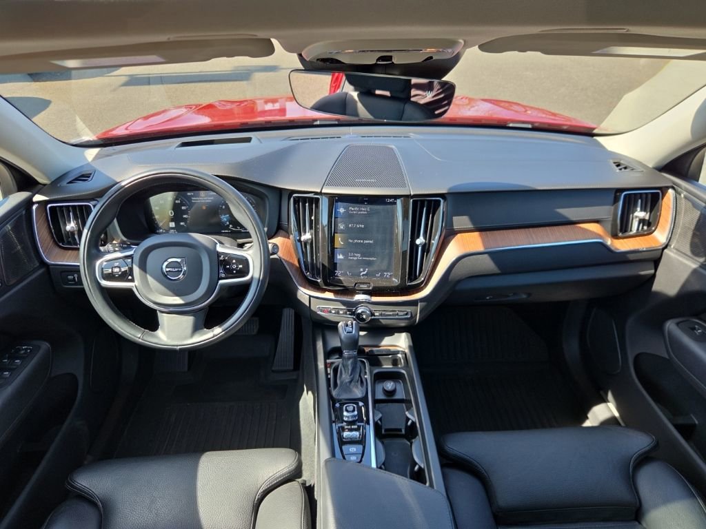Used 2020 Volvo XC60 T5 Inscription w/ Protection Package Premier image 5