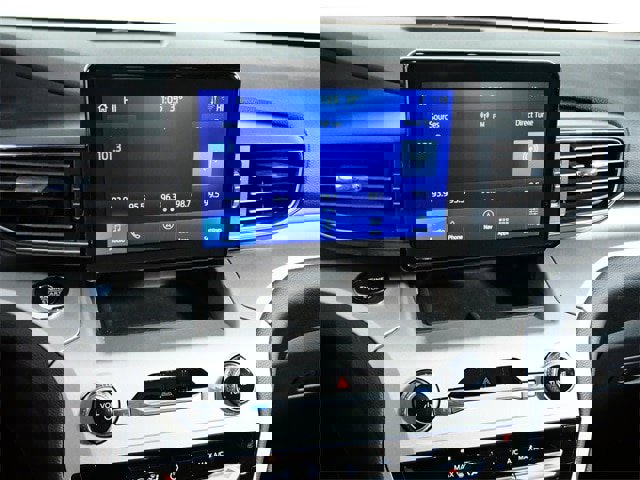 Certified 2023 Ford Explorer XLT w/ Equipment Group 202A image 18