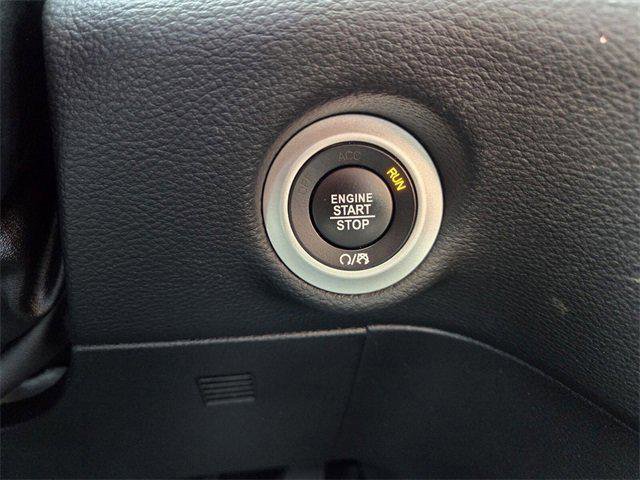 Certified 2022 Chrysler Pacifica Touring-L w/ S Appearance Package image 30