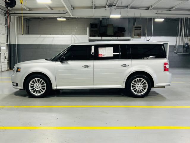 Used 2019 Ford Flex SEL w/ Equipment Group 202A FWD image 16