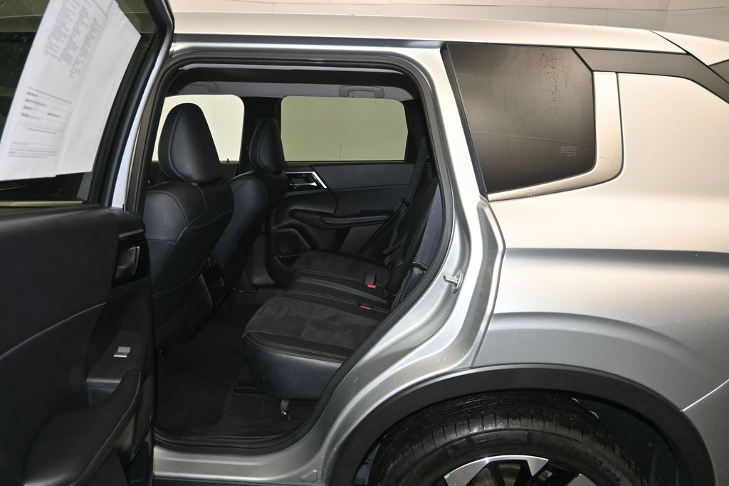 Used 2024 Mitsubishi Outlander SE FWD image 22