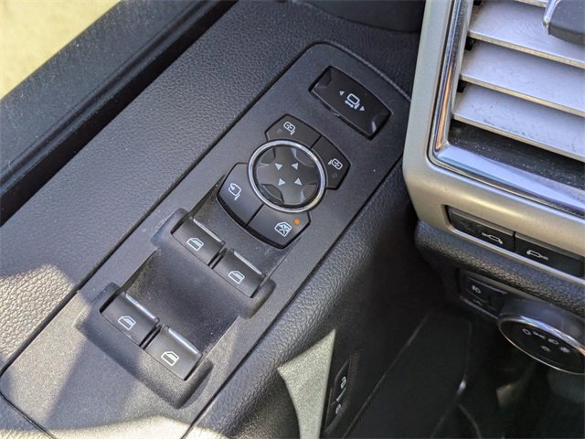 Used 2017 Ford F250 Lariat w/ Chrome Package image 21