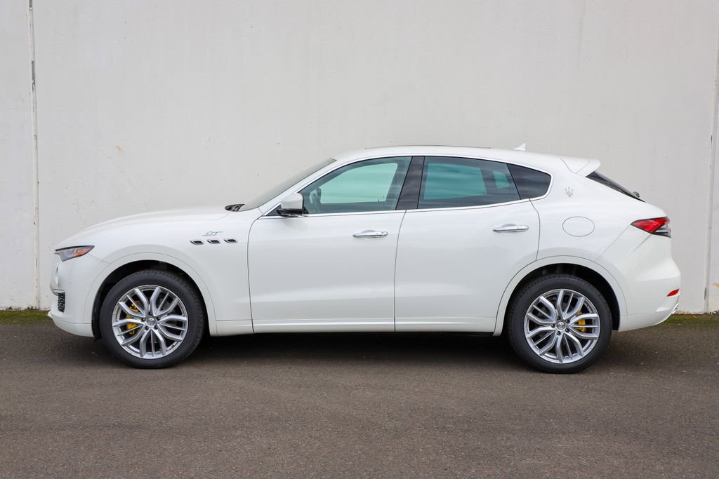 Used 2022 Maserati Levante GT image 16