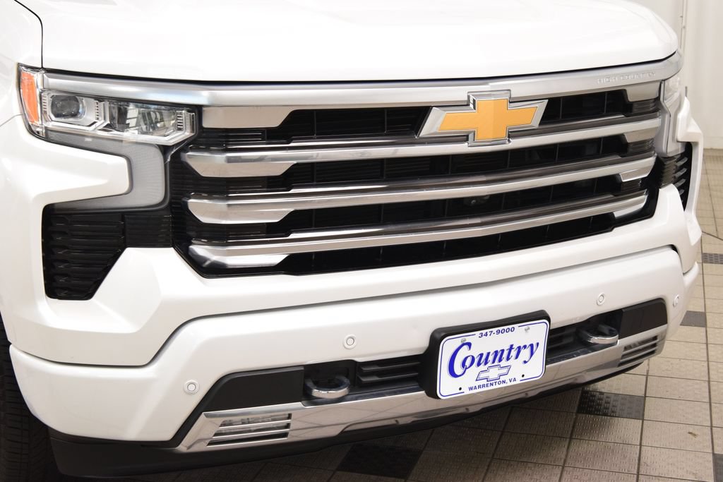 Used 2024 Chevrolet Silverado 1500 High Country AWD/4WD image 13