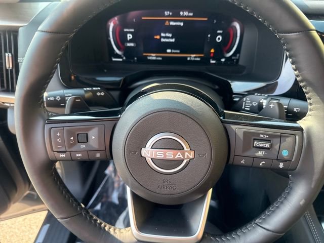 Used 2024 Nissan Pathfinder Platinum w/ Cargo Package image 11