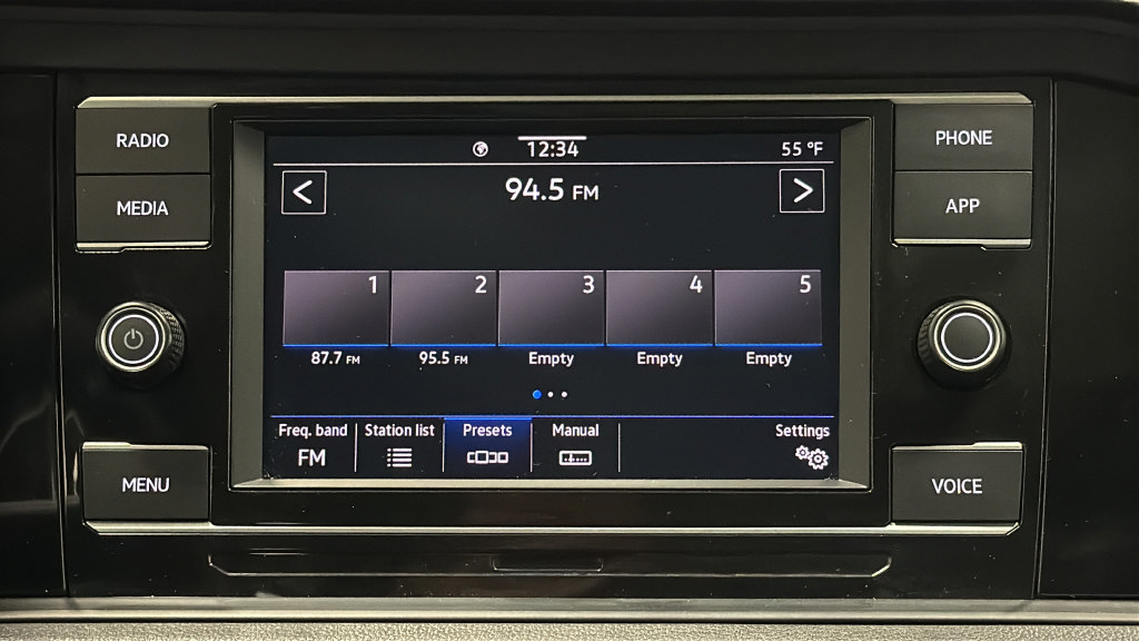 Certified 2024 Volkswagen Jetta SE FWD image 15
