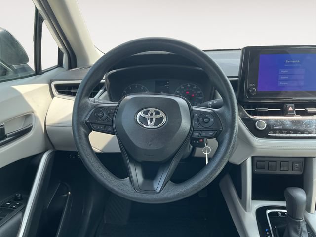Used 2025 Toyota Corolla Cross L AWD/4WD image 12