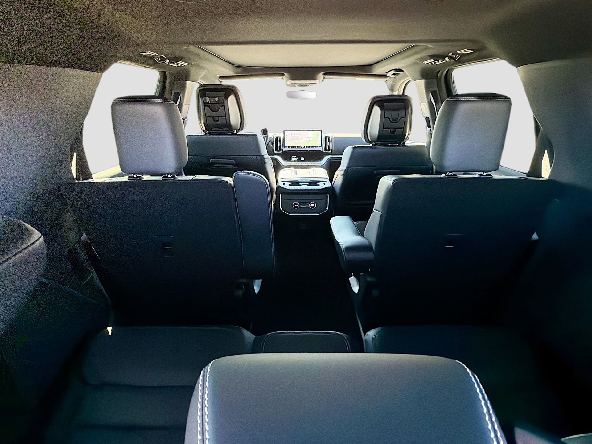 New 2026 Ford Expedition Platinum w/ Stealth Appearance Package image 37