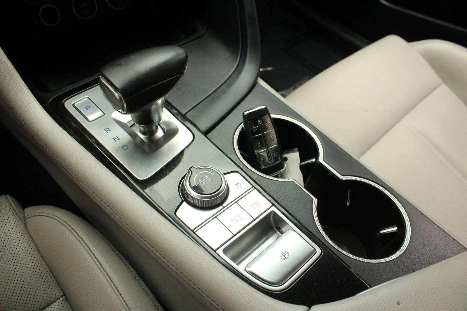 Used 2023 Genesis G70 2.0T AWD/4WD image 35