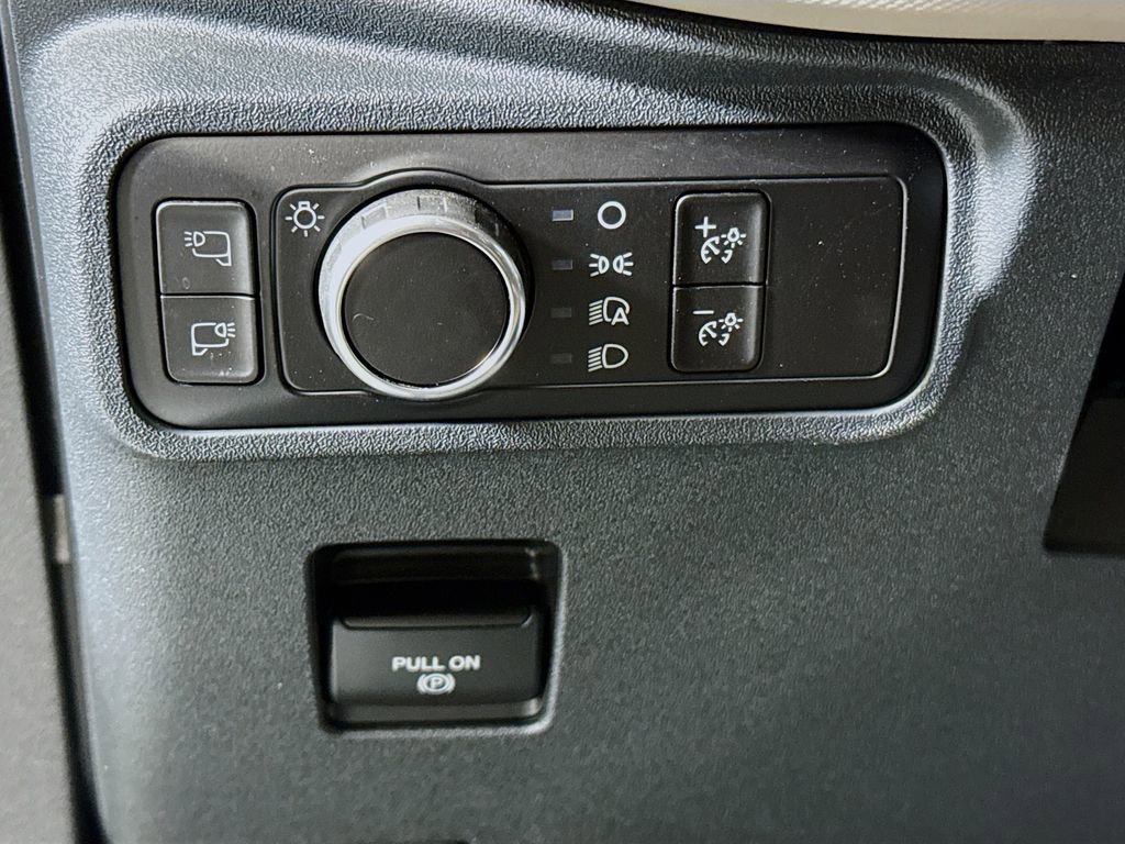 Used 2023 Ford Bronco Wildtrak image 10