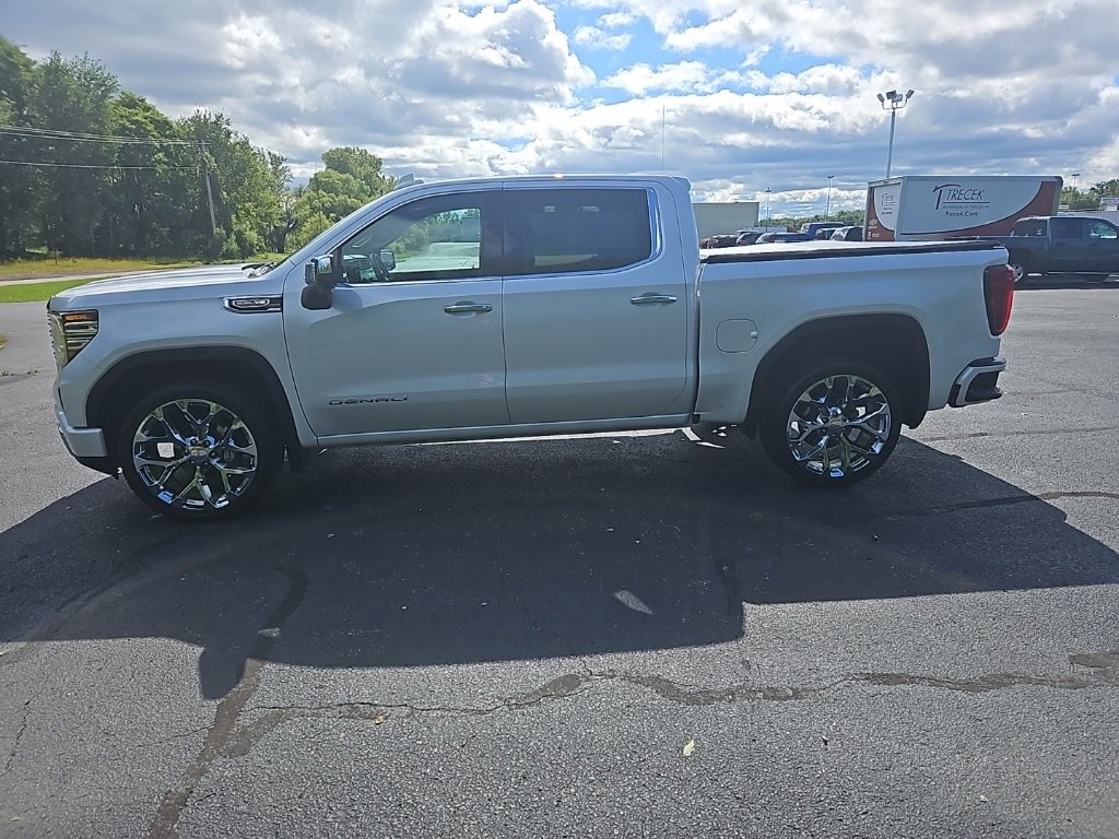 Used 2025 GMC Sierra 1500 Denali image 4