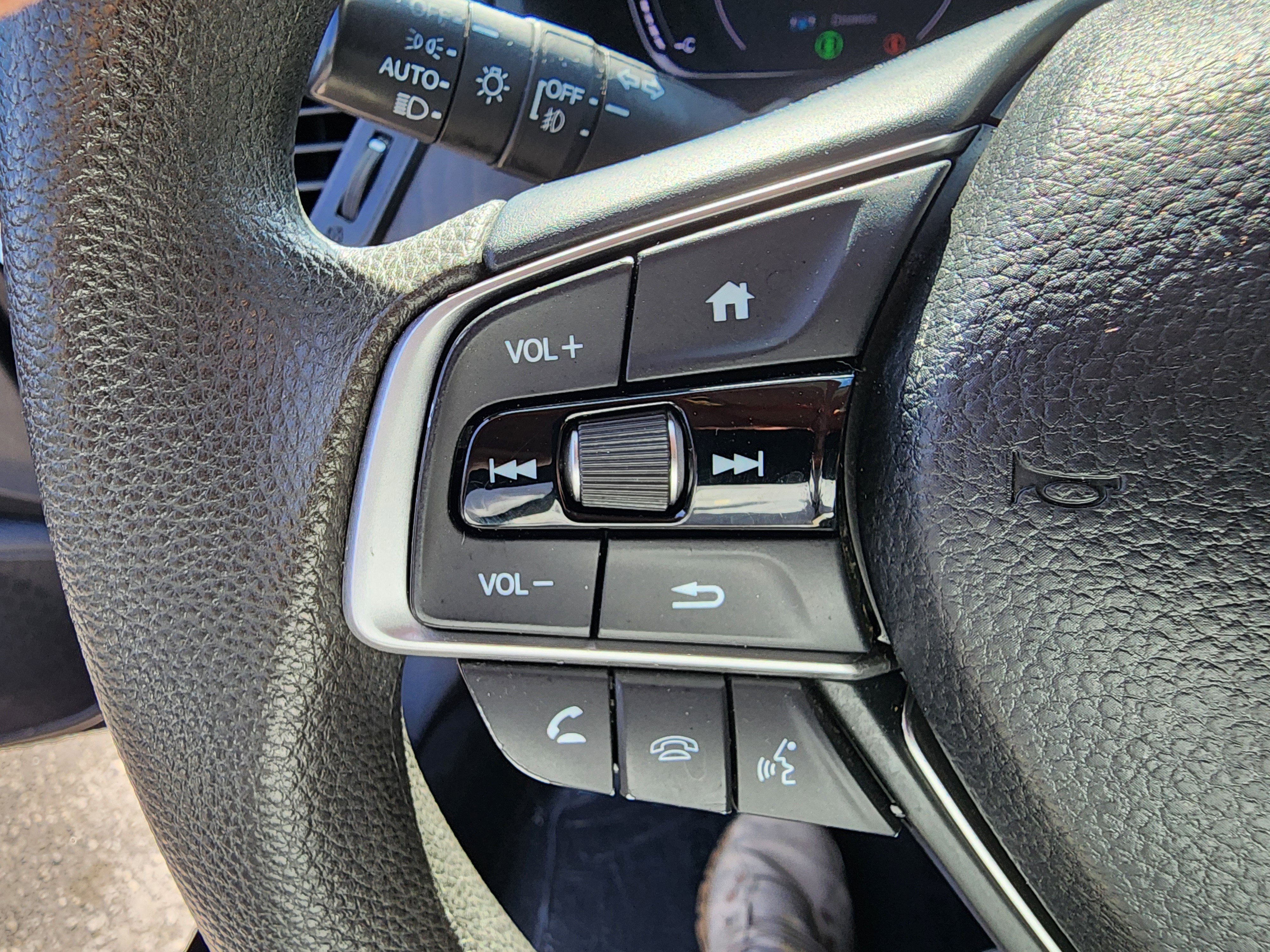 Certified 2019 Honda Accord EX image 22