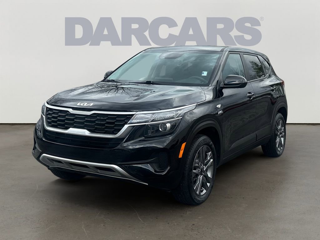 Used 2023 Kia Seltos LX image 3