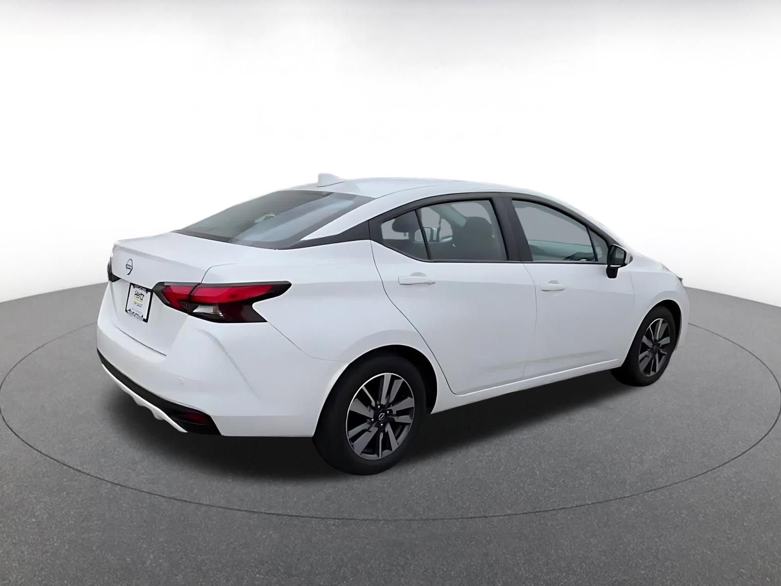 Used 2025 Nissan Versa SV FWD image 15