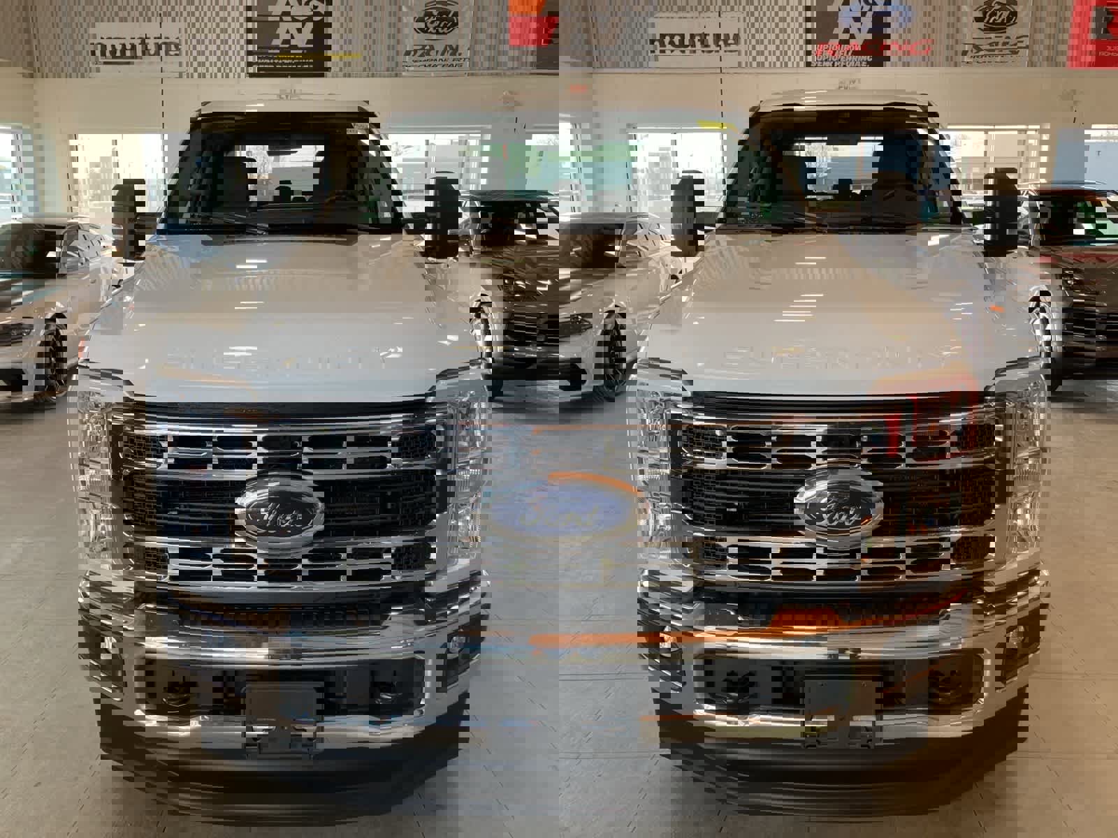 Used 2024 Ford F350 XLT image 2