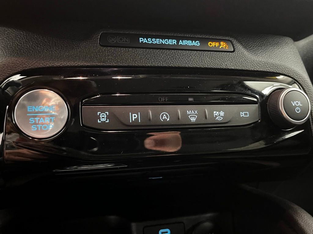 Used 2023 Ford Escape Platinum AWD/4WD image 28