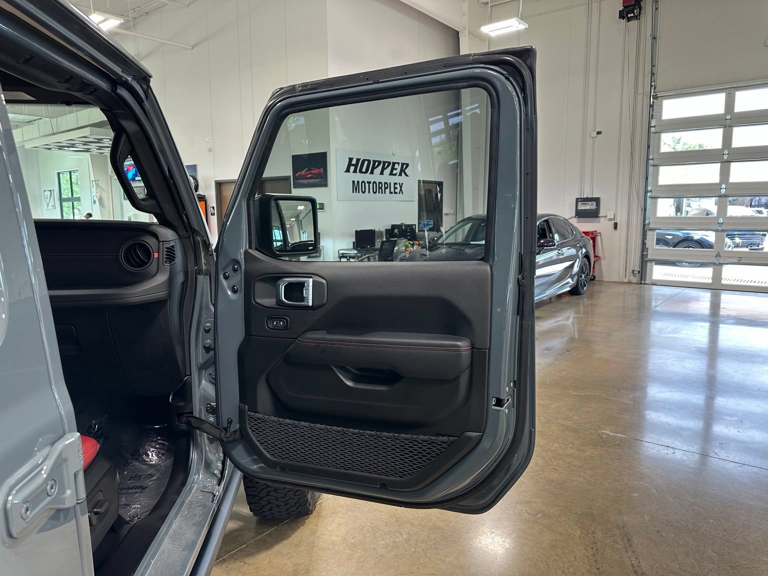 Used 2024 Jeep Wrangler Unlimited Rubicon 392 AWD/4WD image 45