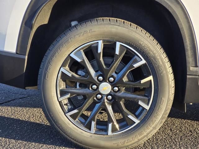 New 2026 Chevrolet Traverse LT w/ Sun and Wheel Package image 8