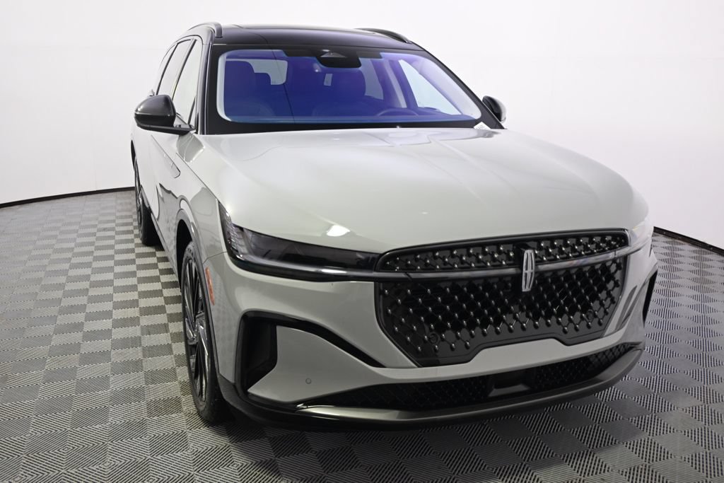 New 2026 Lincoln Nautilus Reserve w/ Jet Appearance Package AWD/4WD image 9