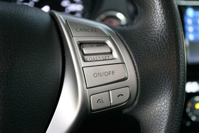Used 2016 Nissan Rogue SV w/ SV Premium Package FWD image 12