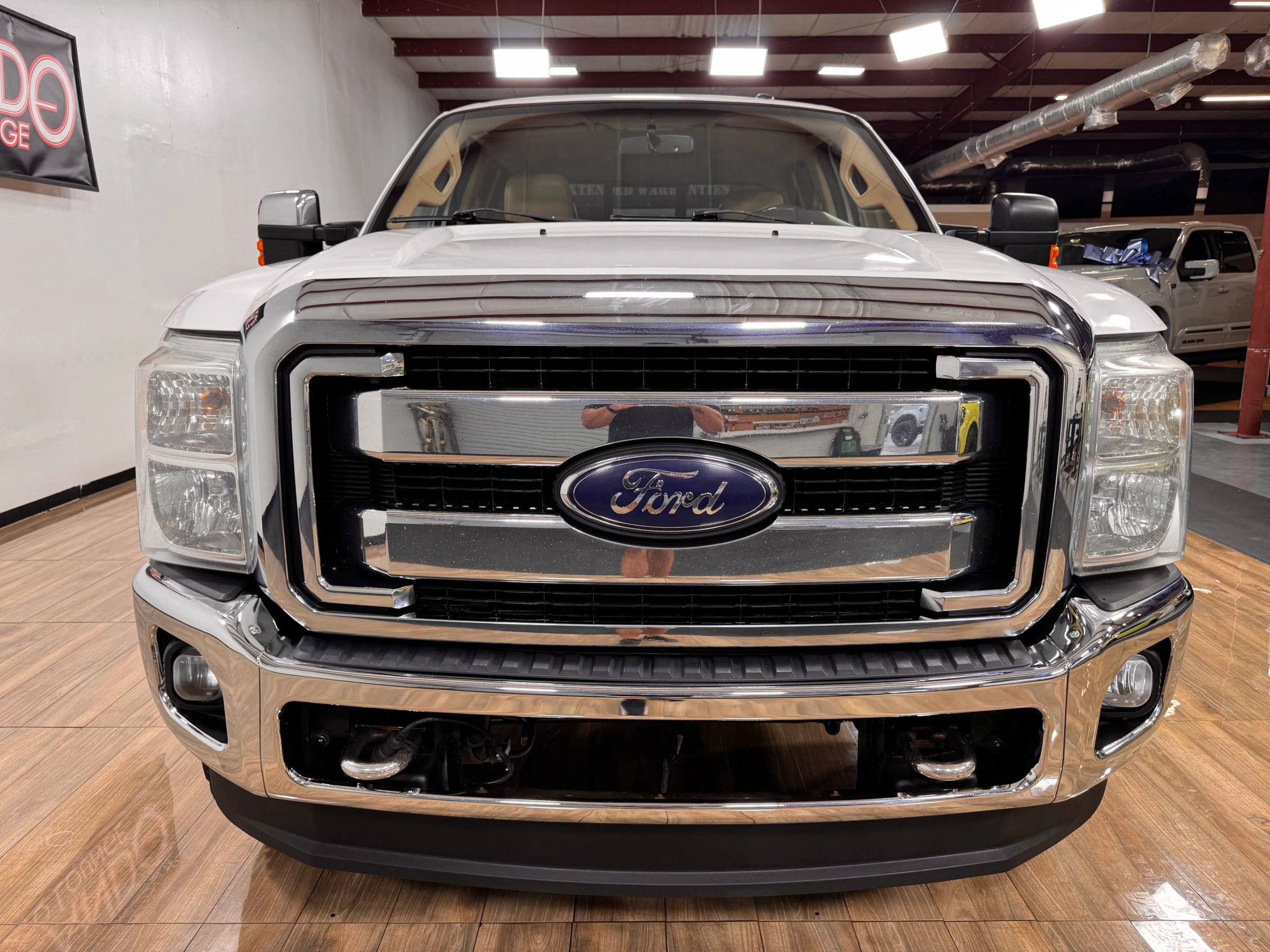 Used 2012 Ford F250 Lariat w/ Lariat Ultimate Pkg AWD/4WD image 2