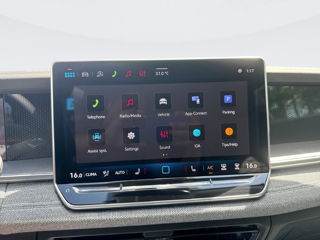 New 2026 Volkswagen Tiguan S FWD image 19