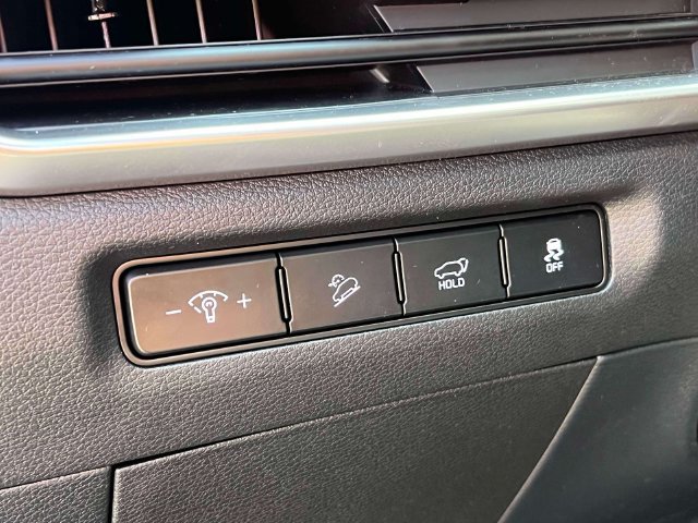 Used 2025 Kia Telluride S AWD/4WD image 22