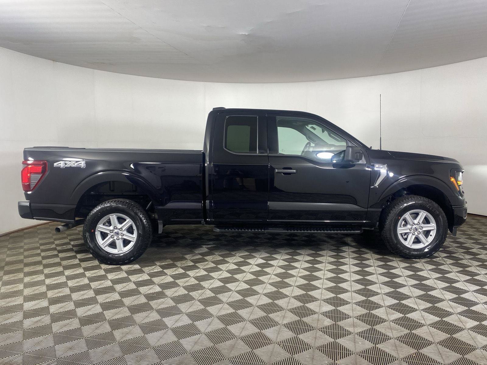 New 2026 Ford F150 XLT w/ Equipment Group 301A Standard AWD/4WD image 28