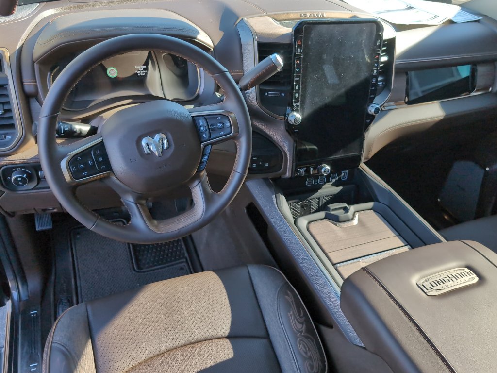 New 2025 RAM 2500 Limited image 10