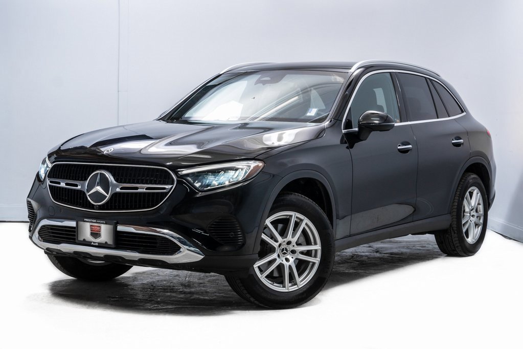 Used 2023 Mercedes-Benz GLC 300 4MATIC image 1